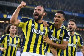 Fenerbahçe Eyüpspor maçında 8-0 galibiyet sonrası gol sevinci