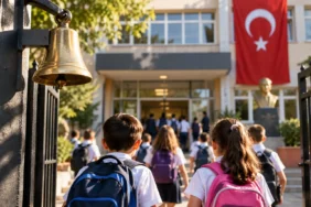 2026-2027 eğitim öğretim yılı başladı, öğrenciler okula giriyor