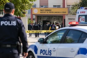 Manisa okul saldırısı Turgutlu'da lise yakınındaki polis ve sağlık ekipleri
