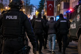 Sokaklar Güvende operasyonu kapsamında polis ve jandarma ekipleri