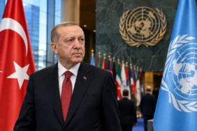 Erdoğan New York temasları sırasında Birleşmiş Milletler'deki diplomasi görüşmelerini simgeleyen görsel